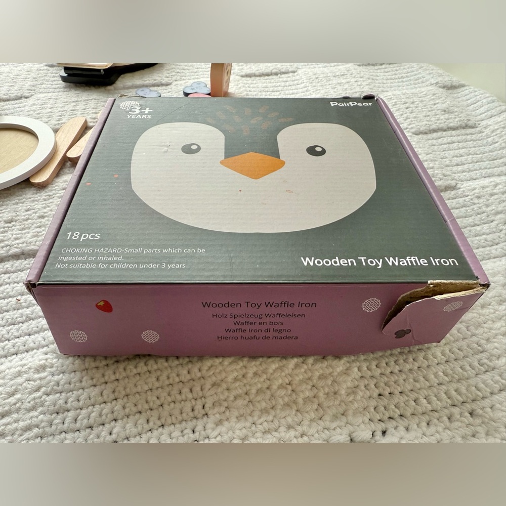 PairPear Wooden Waffle Maker Toy Food Playset - Picture 12 of 12